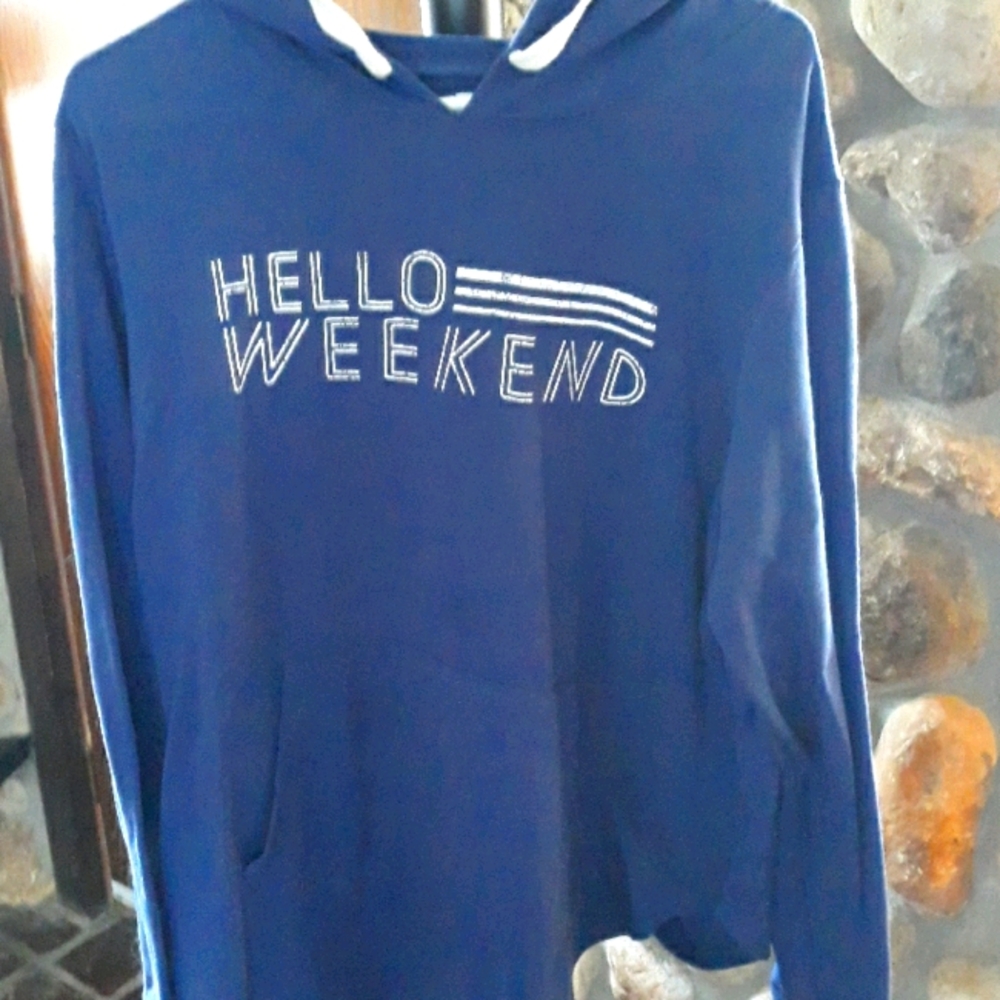 Light weight hoodie shirt